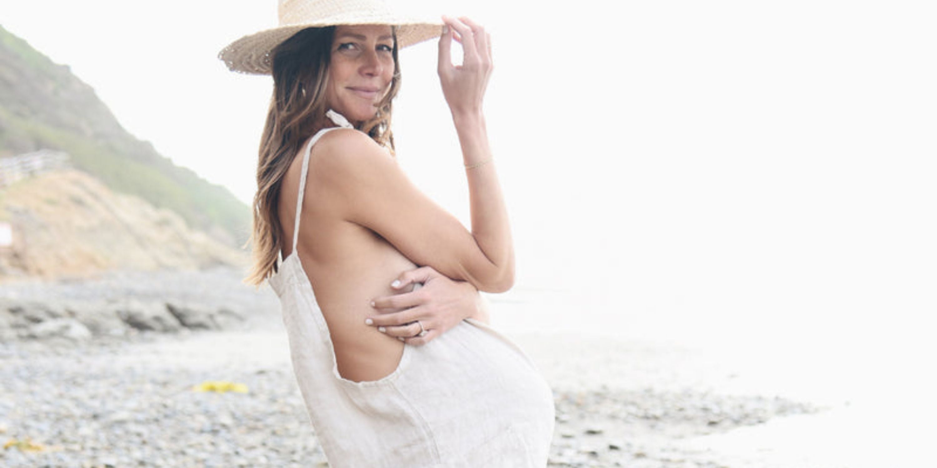 Why Jumpsuits Are Great for Expecting Mothers