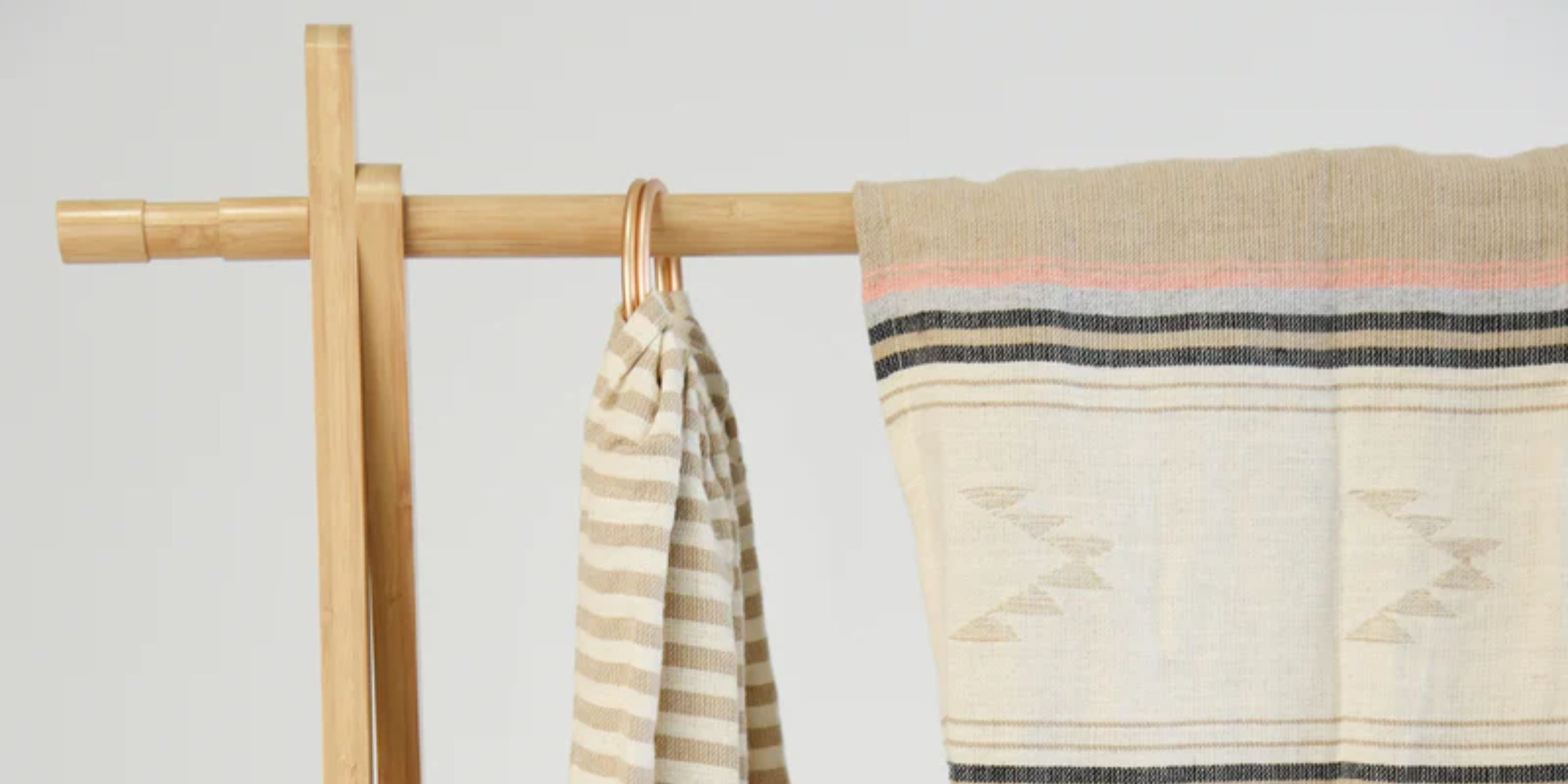 A Beginner’s Guide to the Different Types of Baby Slings