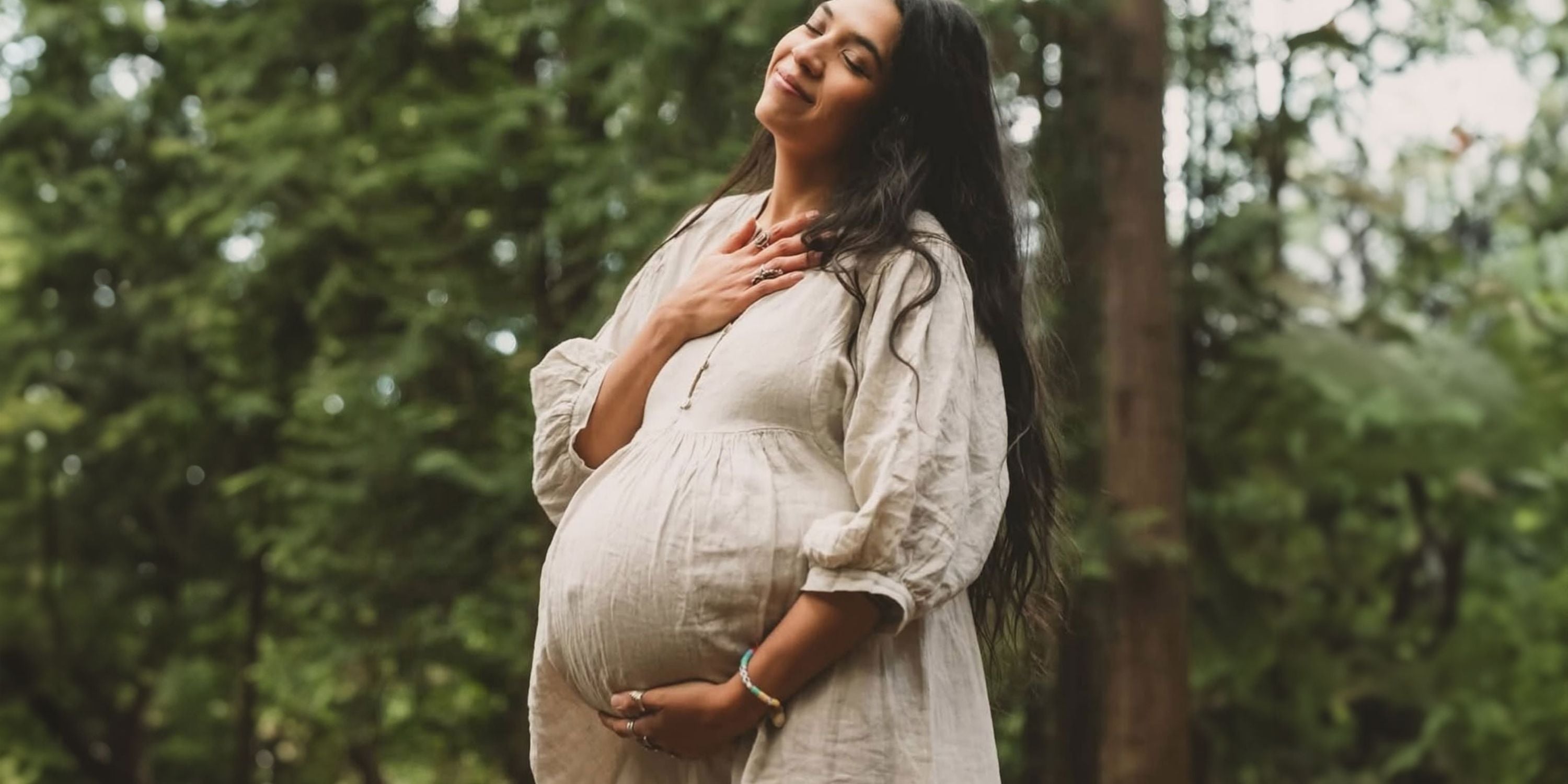 What Types of Fabric Are Best for Maternity Clothing?