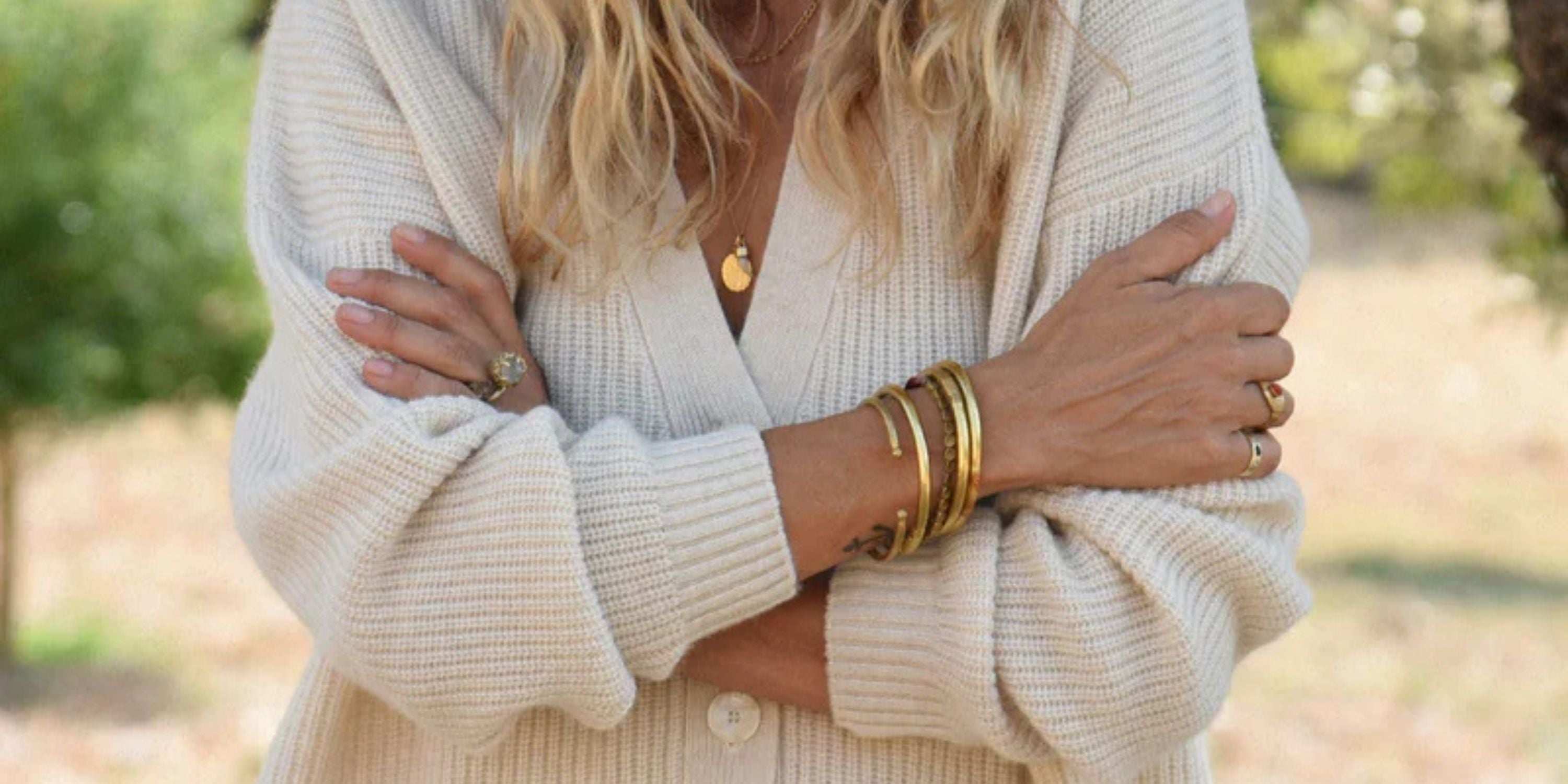 A Complete Guide to Styling a Cardigan Fashionably