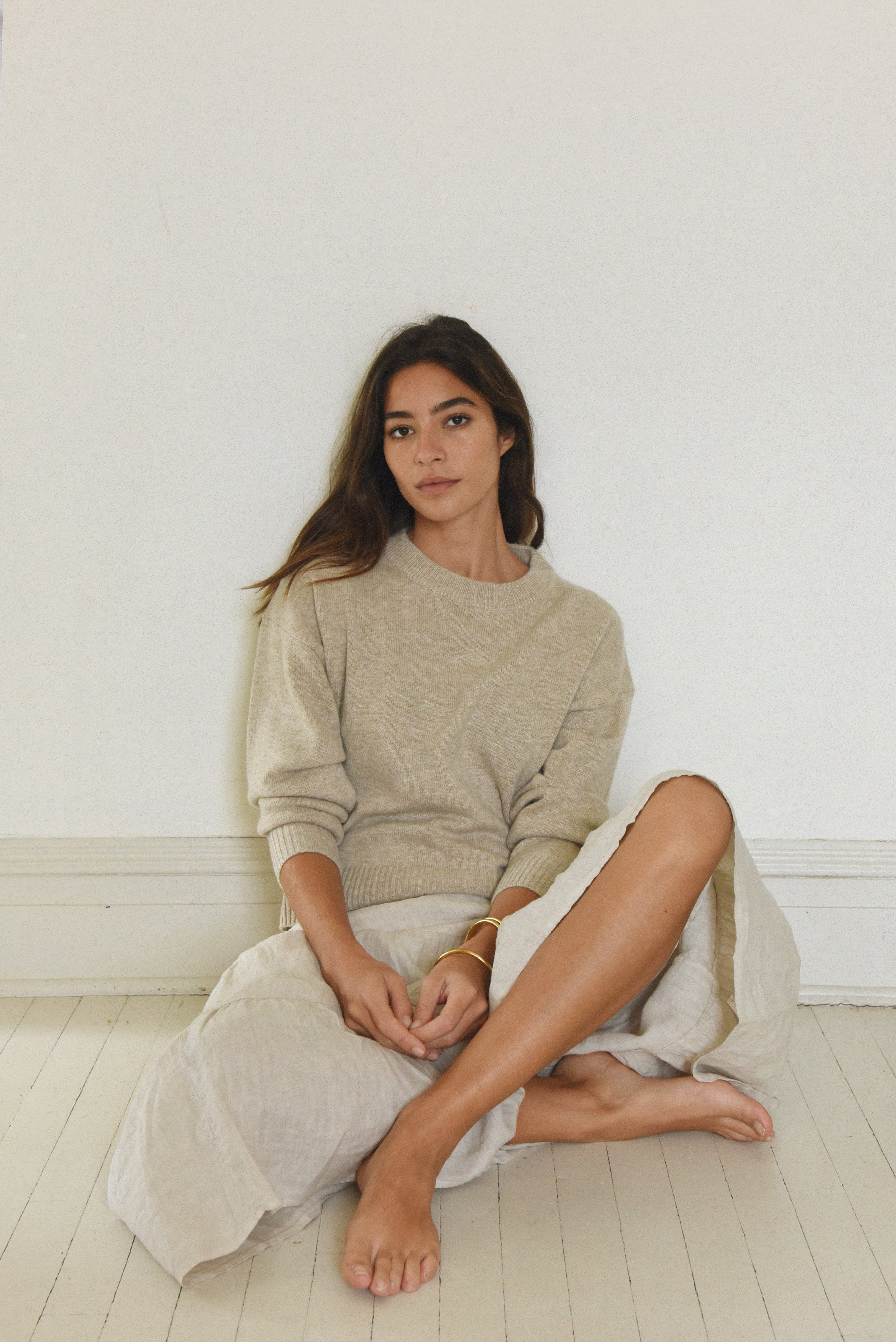 The Cashmere Malaya Crew Neck // Sand
