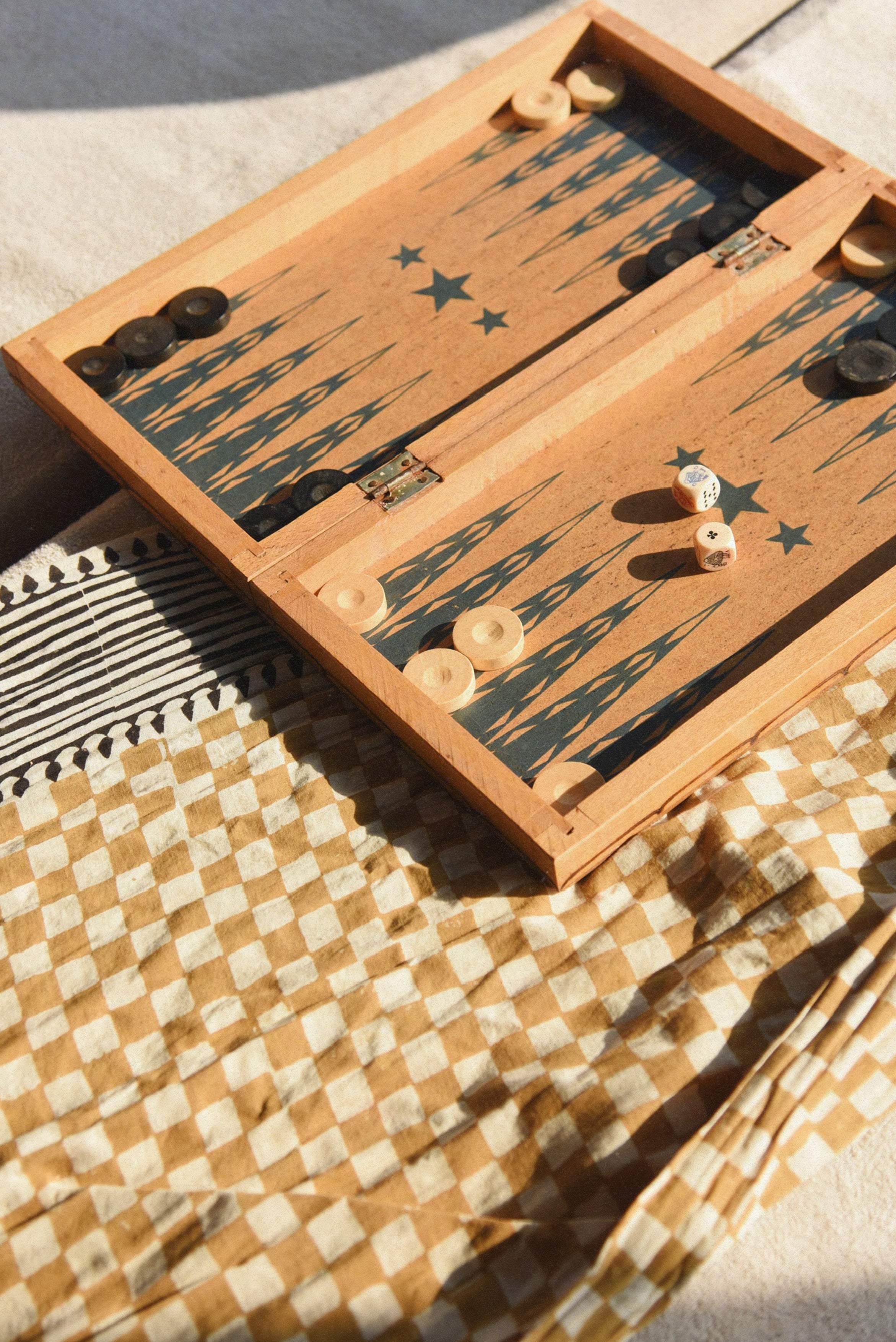 The Pareo // Checkered