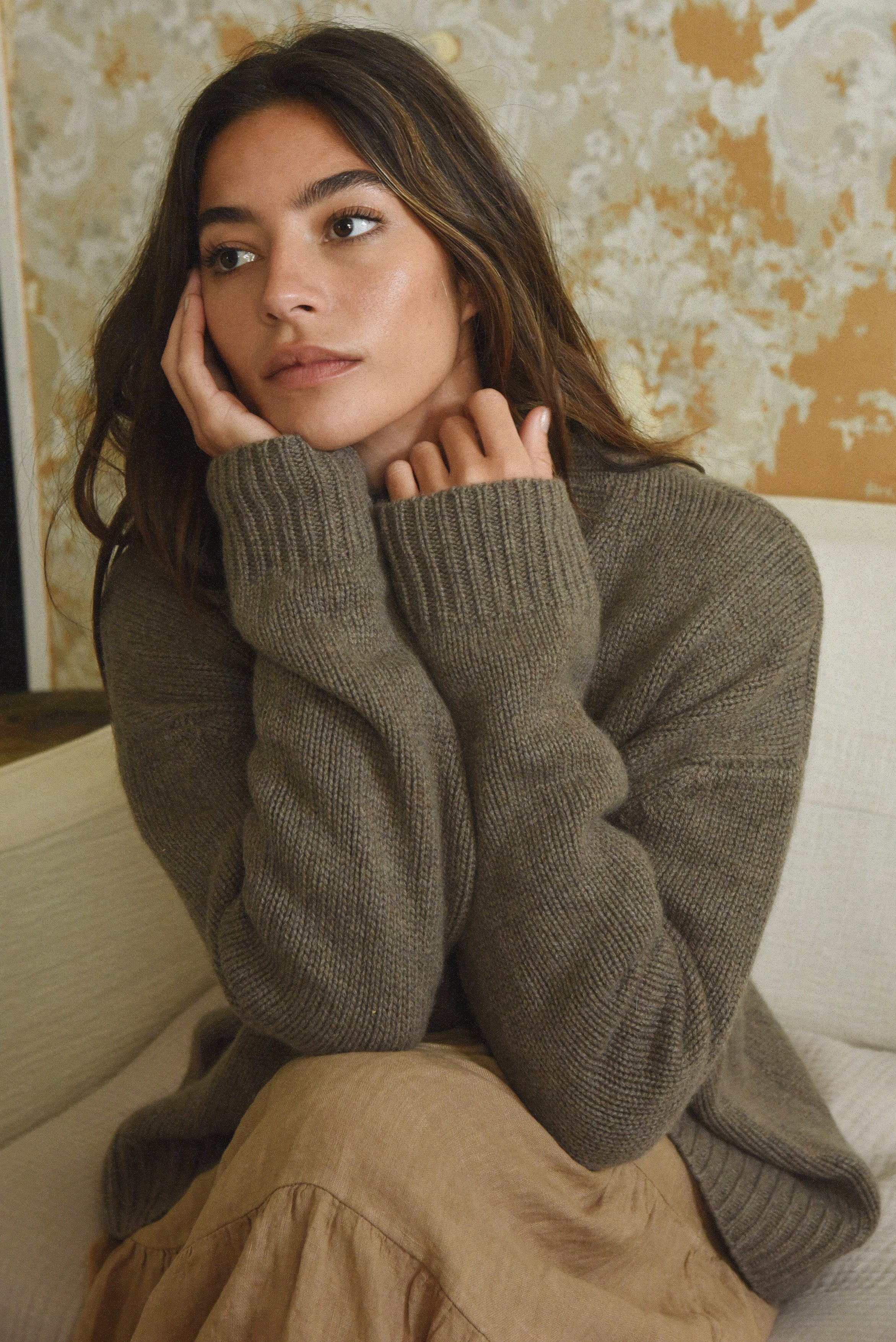 The Cashmere Carmel Sweater // Cafe