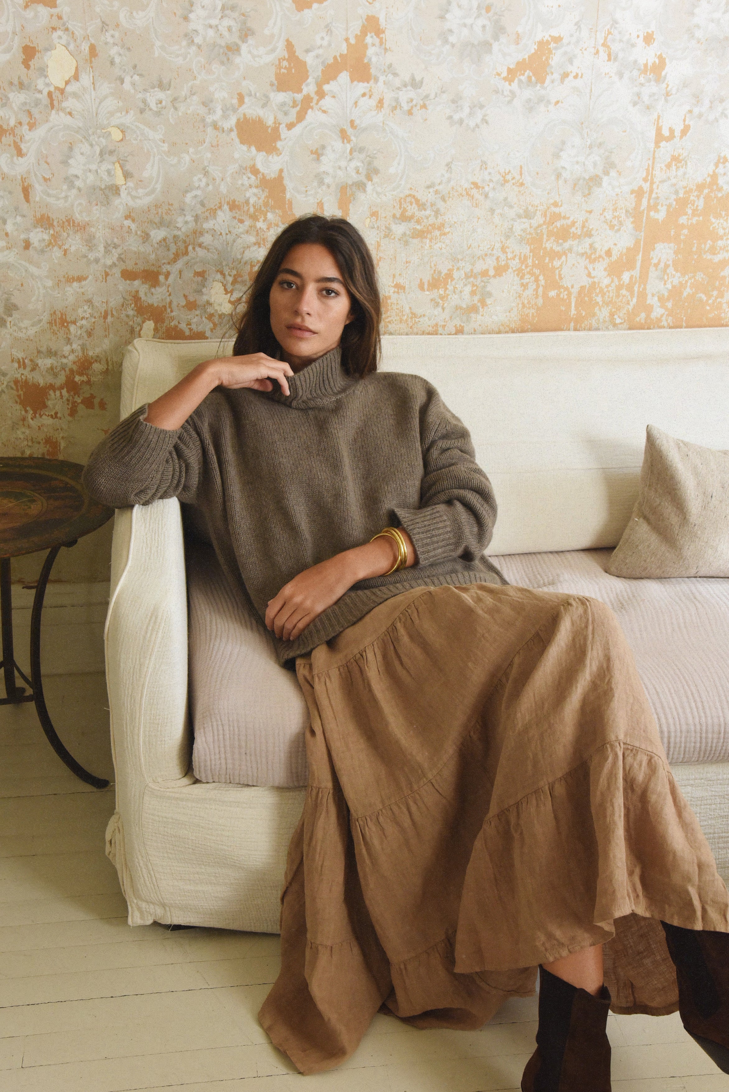 The Cashmere Carmel Sweater // Cafe