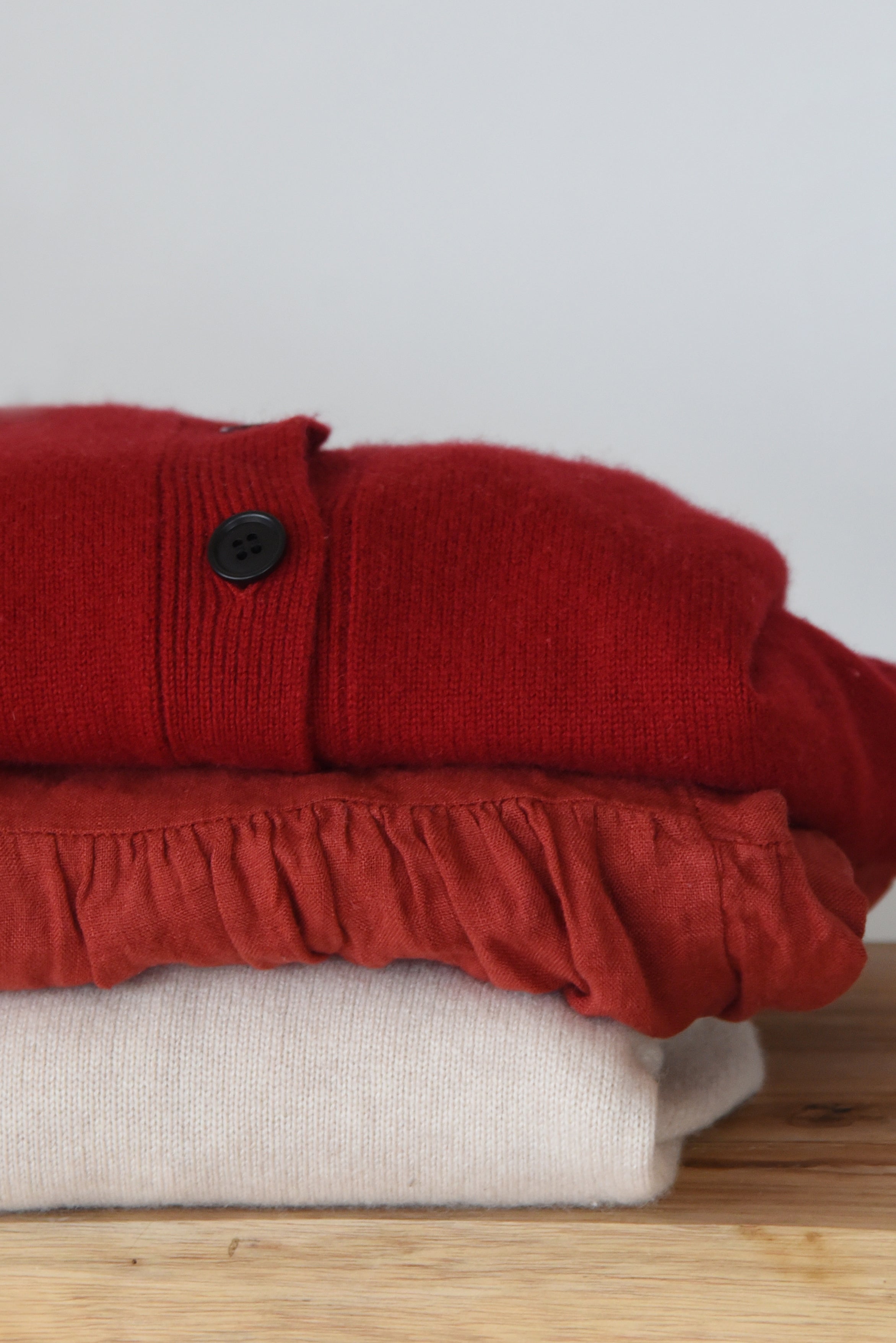 The Cashmere Kaia Cropped Cardigan // Pomegranate