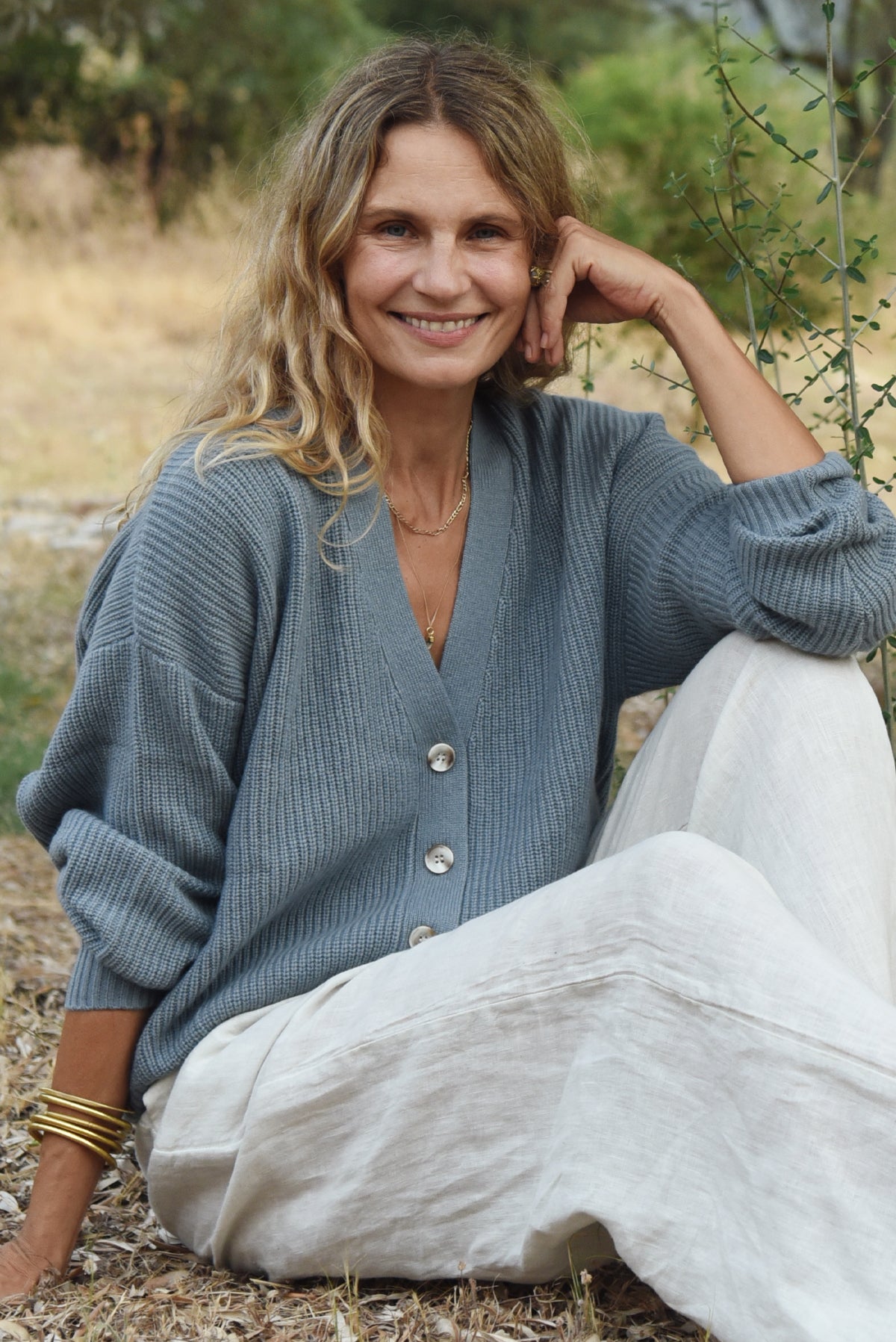The Cashmere Muma Cropped Cardigan // Yoli