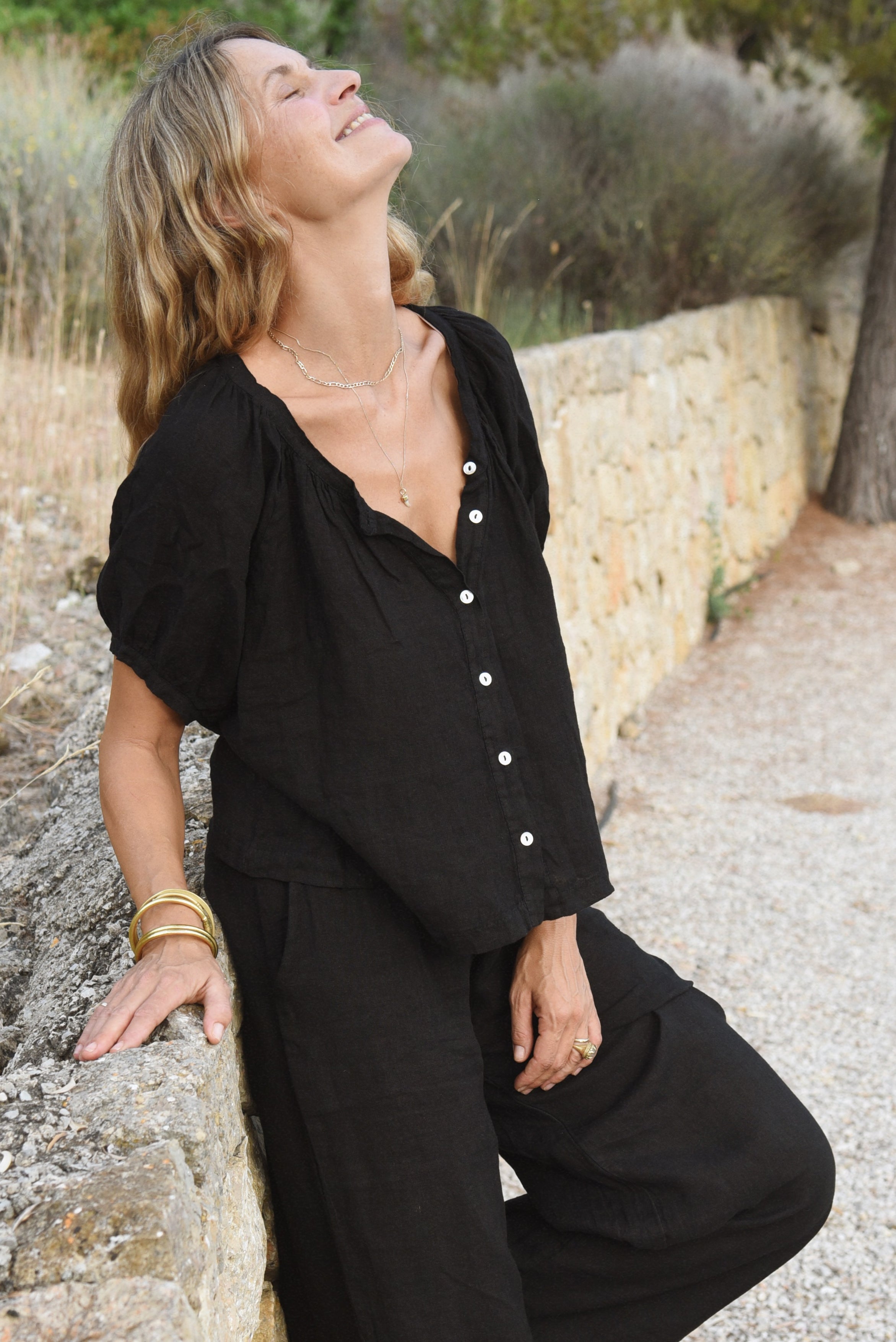 The Jade Blouse // Noir