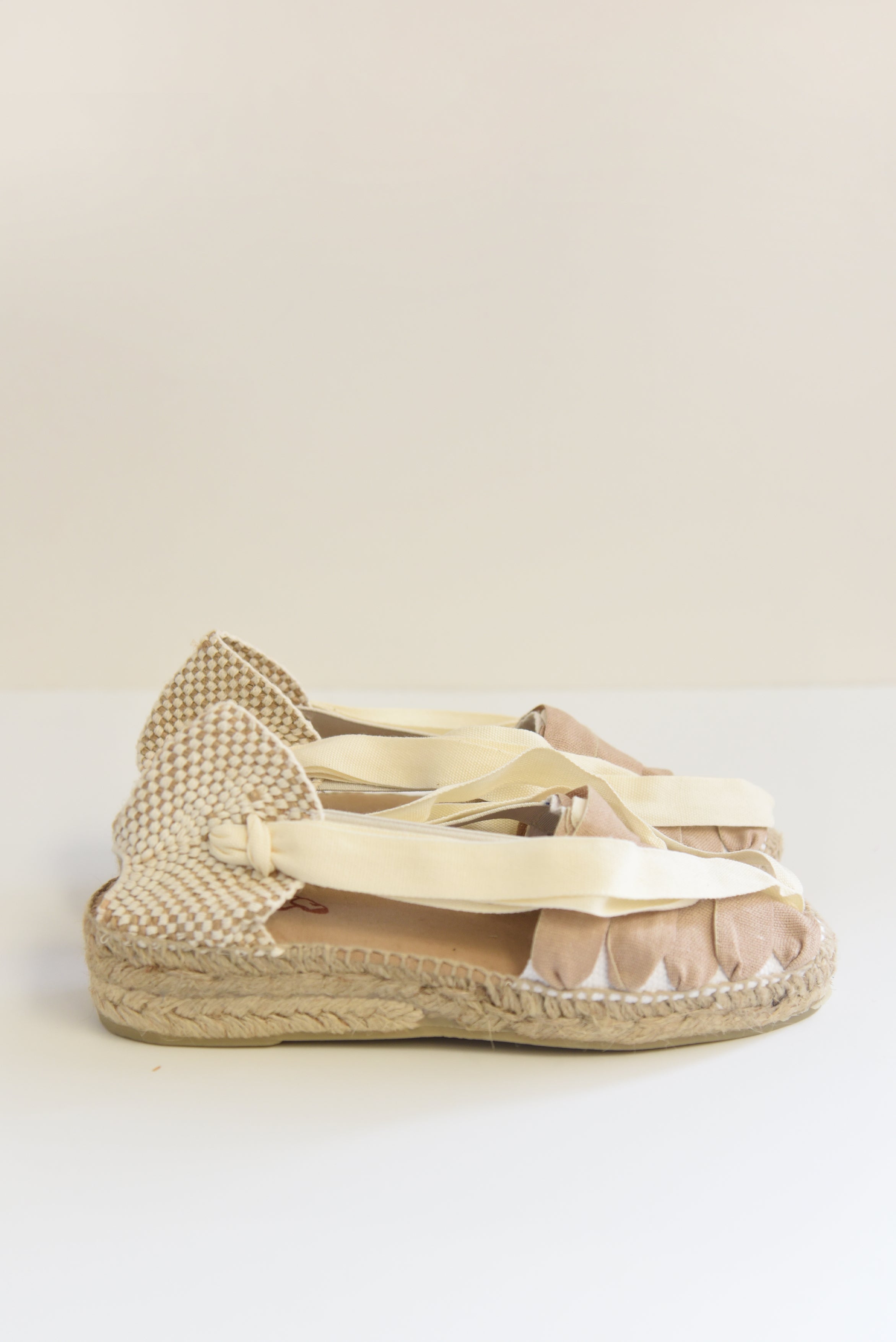 The Guapa Espadrilles // Moon